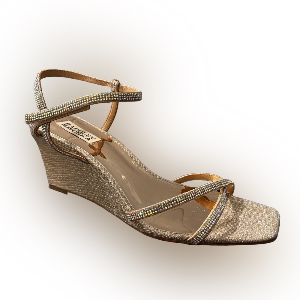 Badgley Mischka Reagan Embellished Wedge / Pale Gold / Size 9 1/2
